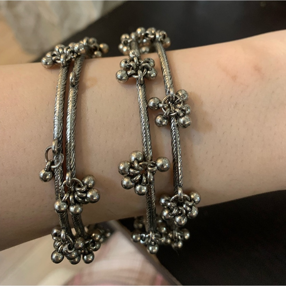 Elegant Silver Floral Bracelet Set